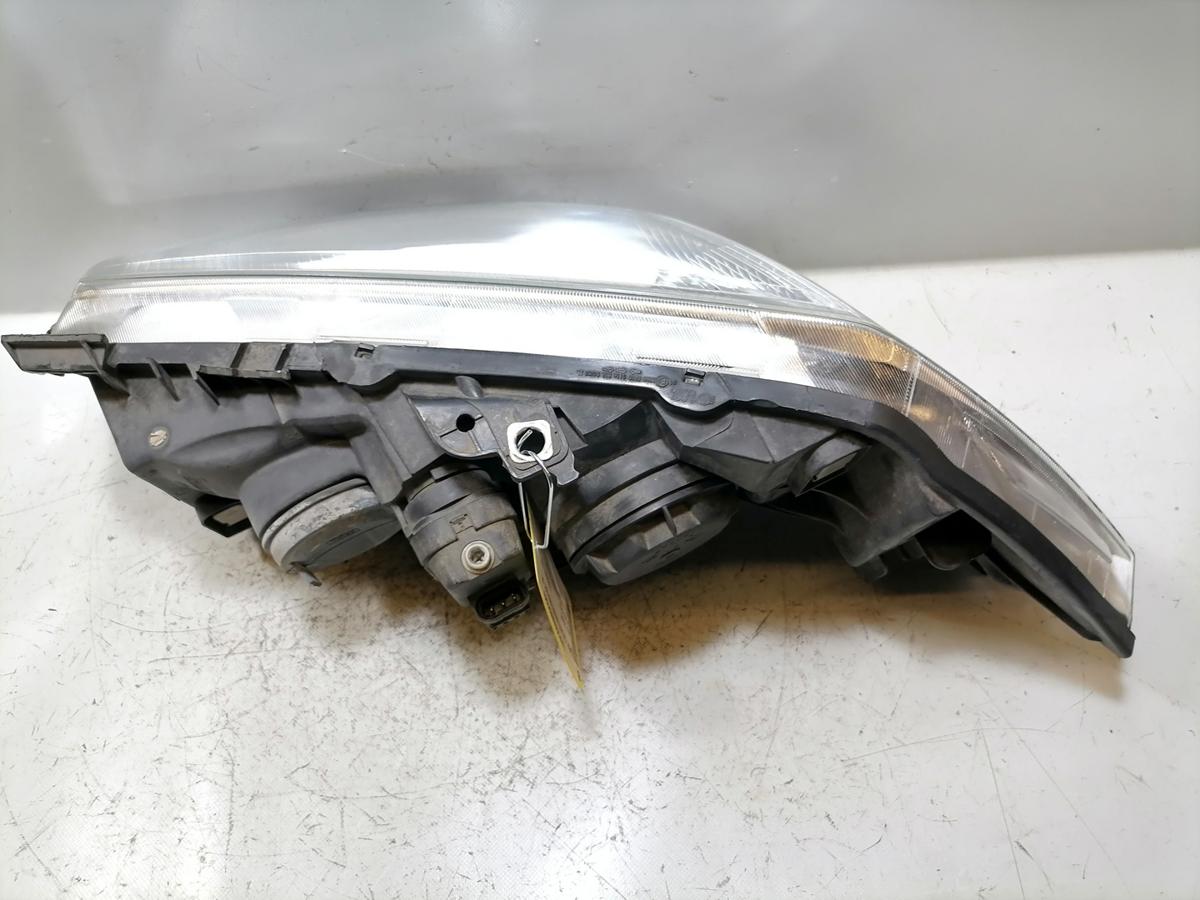 Renault Megane 2 original Scheinwerfer vorn rechts Halogen Bj.2005